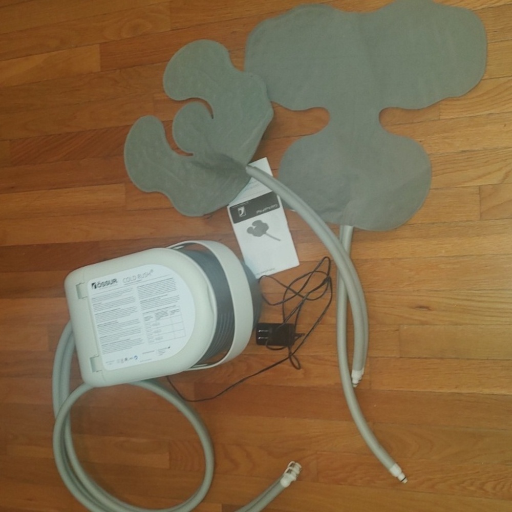 Ossur Cold Rush Cold Therapy System Machine Injury With Knee Pad